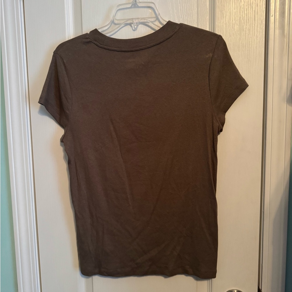 Brown Target top - Picture 2 of 3